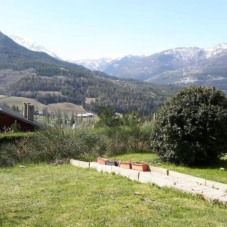 Chardon Bleu Appartement Chambre Cuisine Coin A Manger Sanitaires Salle D'Eau Barcelonnette Exterior foto